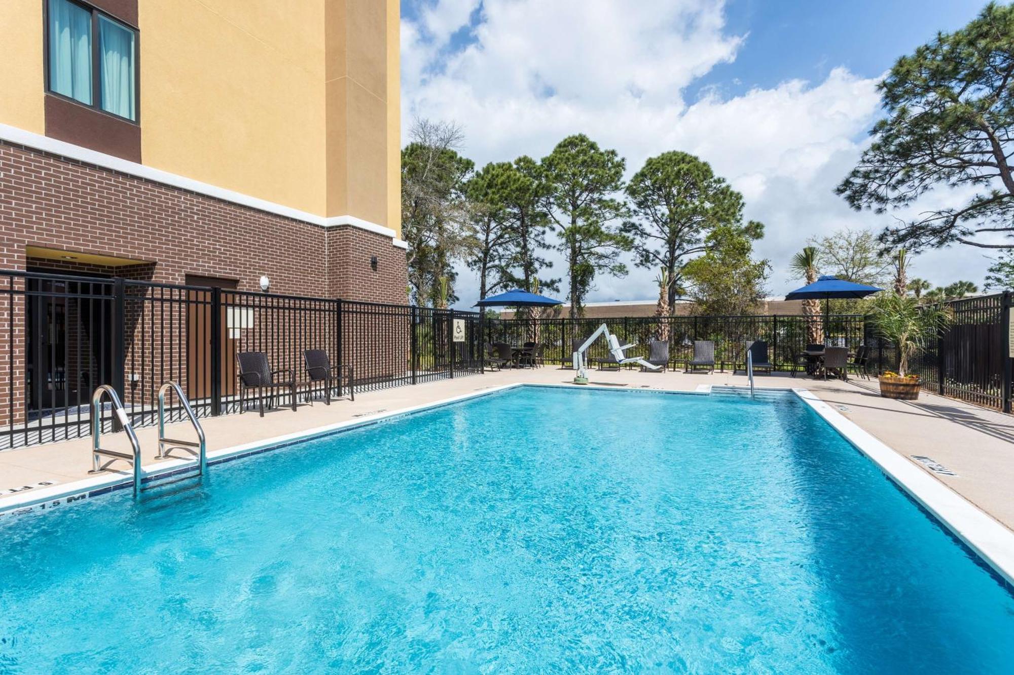Hampton Inn & Suites Mary Esther-Fort Walton Beach, Fl Bagian luar foto